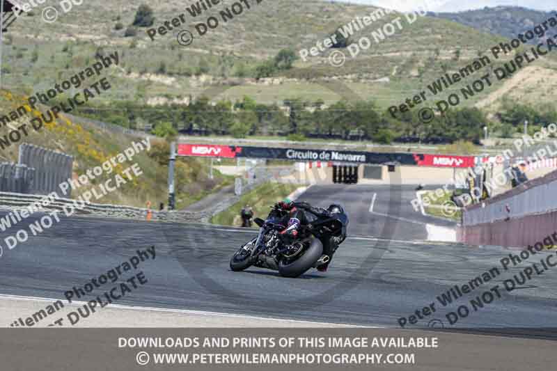 cadwell no limits trackday;cadwell park;cadwell park photographs;cadwell trackday photographs;enduro digital images;event digital images;eventdigitalimages;navarra;no limits trackdays;peter wileman photography;racing digital images;trackday digital images;trackday photos